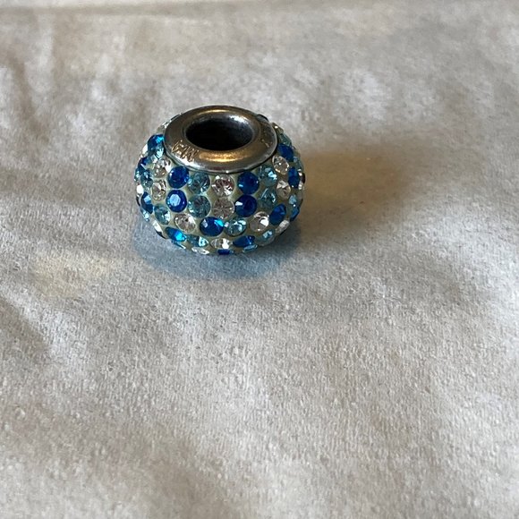 Pandora like charm with blue and white CZ stones - Picture 1 of 2